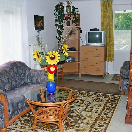 Διαμέρισμα Pietra By Interhome Balatonkeresztúr